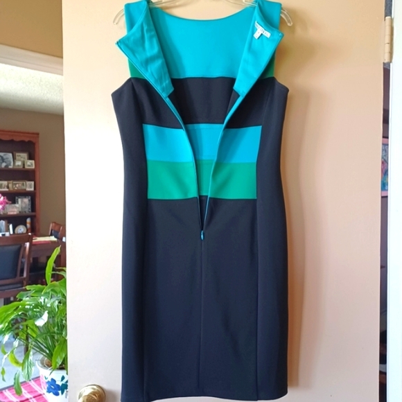 Sale!🥰Beautiful Maggy London dress! 👗 - Picture 4 of 9